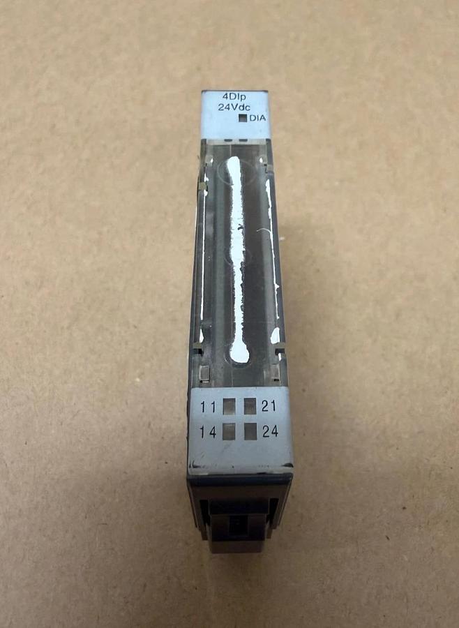 Used Eaton XN-4DI-24VDC-P Output Module