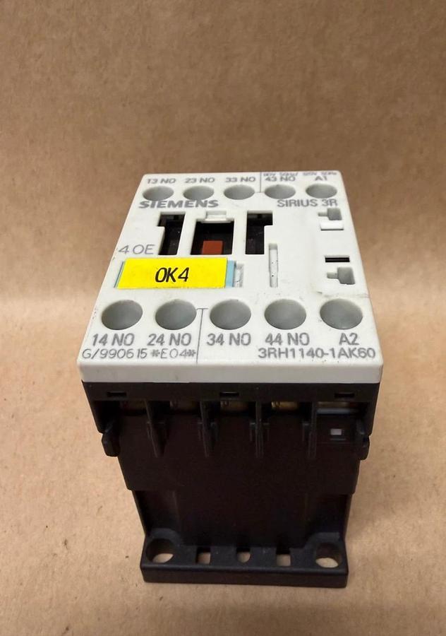 Used Siemens 3RH1140-1AK60 Contactor