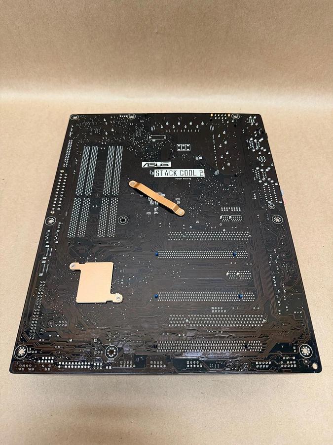 Used ASUS P5E3 Deluxe Motherboard