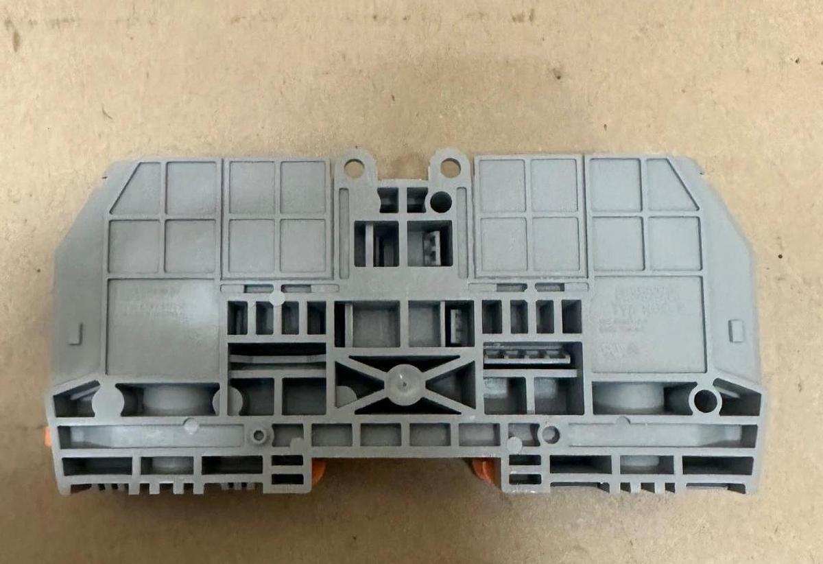 Used Phoenix Contact RBO 8 Bolt Connection Terminal Block - Lot of 4