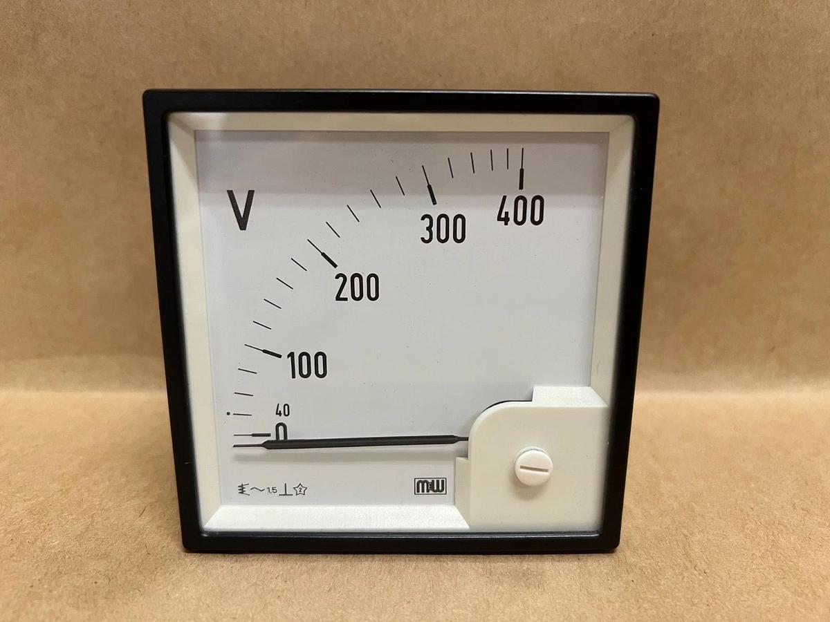 Used M&W Voltmeter 0-400V