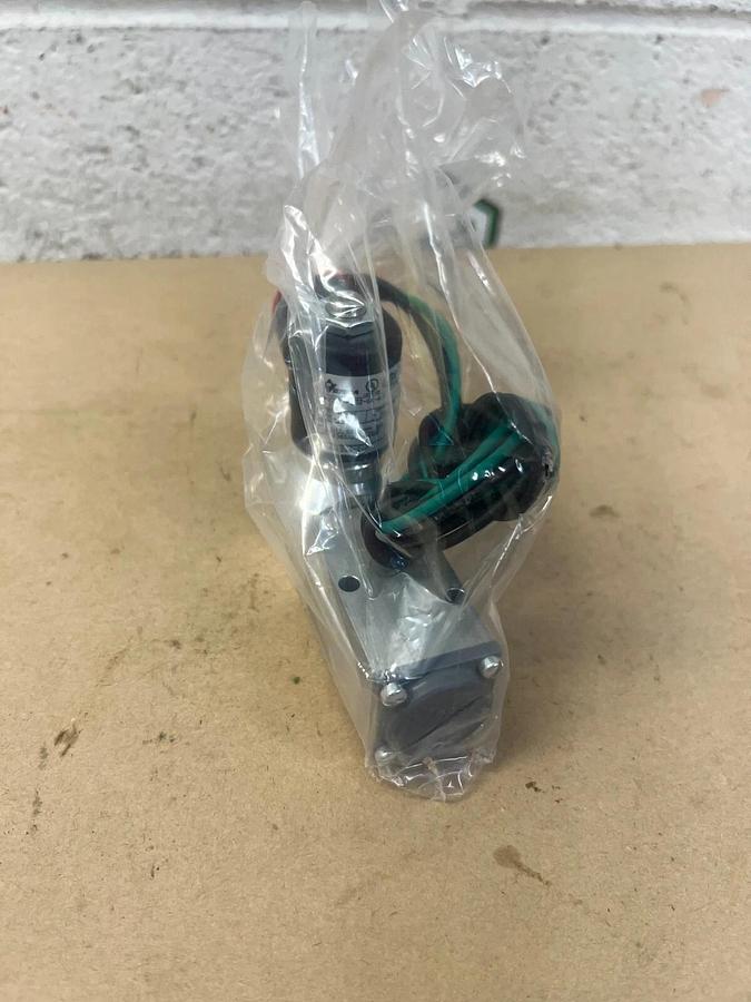 Versa KSG-4232-6k-A141 4 Way Valve
