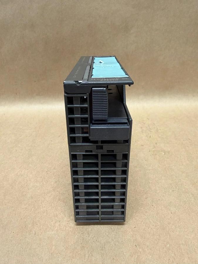 Used Siemens 322-1BH01-0AA0 Digital Output Module