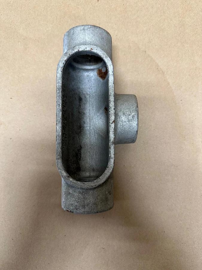 Crouse Hinds T47, 1-1/4” Conduit *NEW*