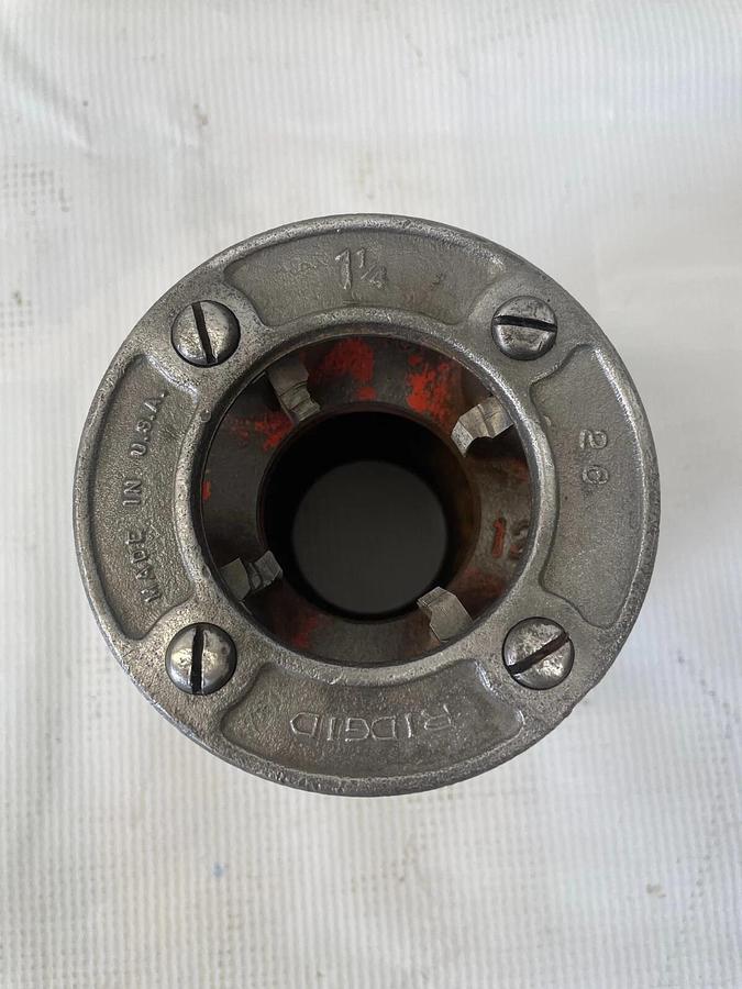 Used Ridgid Exposed Rachet Threader Set 17 Pieces, Ratchet Threader & Strap Wrench