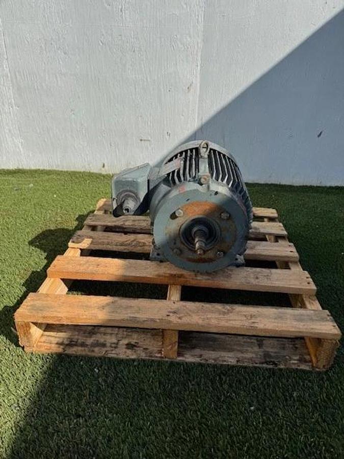 Used Tatung BBFC-HDA 15Hp Motor @ 3520RPM, 160M Frame, 240/480V