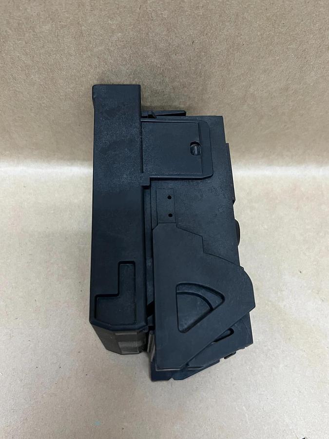 Used Siemens 3NP353 Disconnect Fuse Switch 35A, 3 Pole, 500V