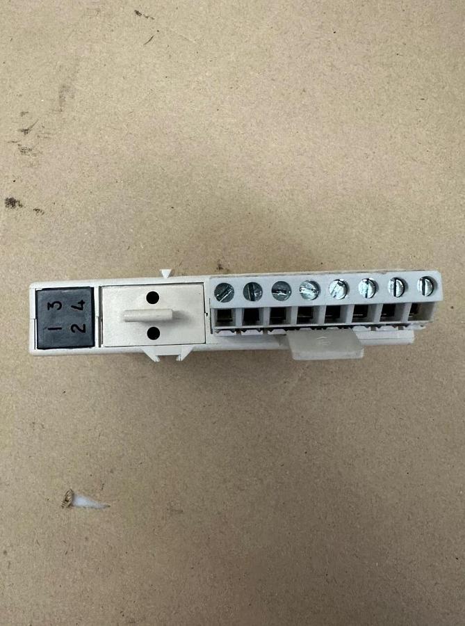 Used OPTO 22 SNAP-OAC5 4 Channel AC Output