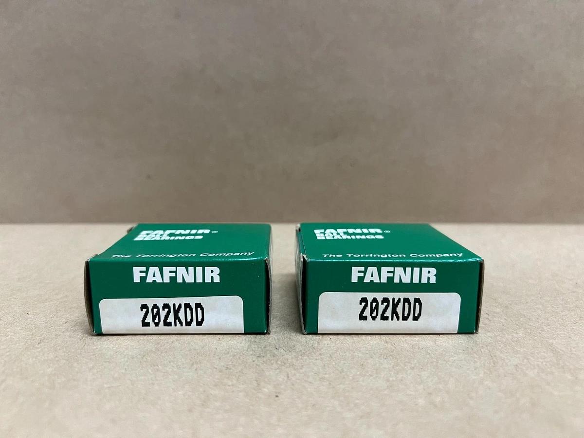 Used Fafnir 202KDD Ball Bearing - Lot of 2 *NEW*
