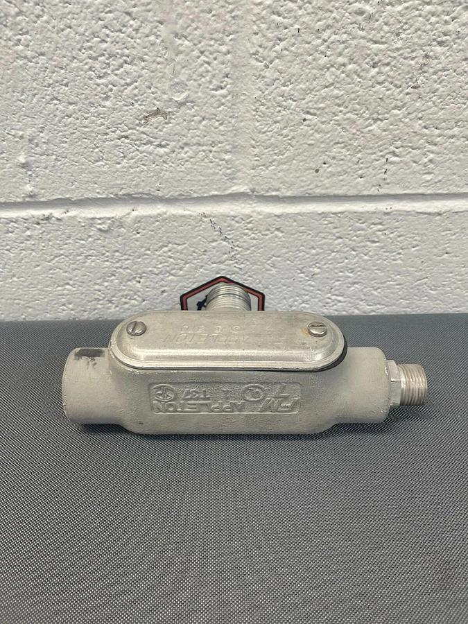 Used Appleton T37, 1” Conduit Body