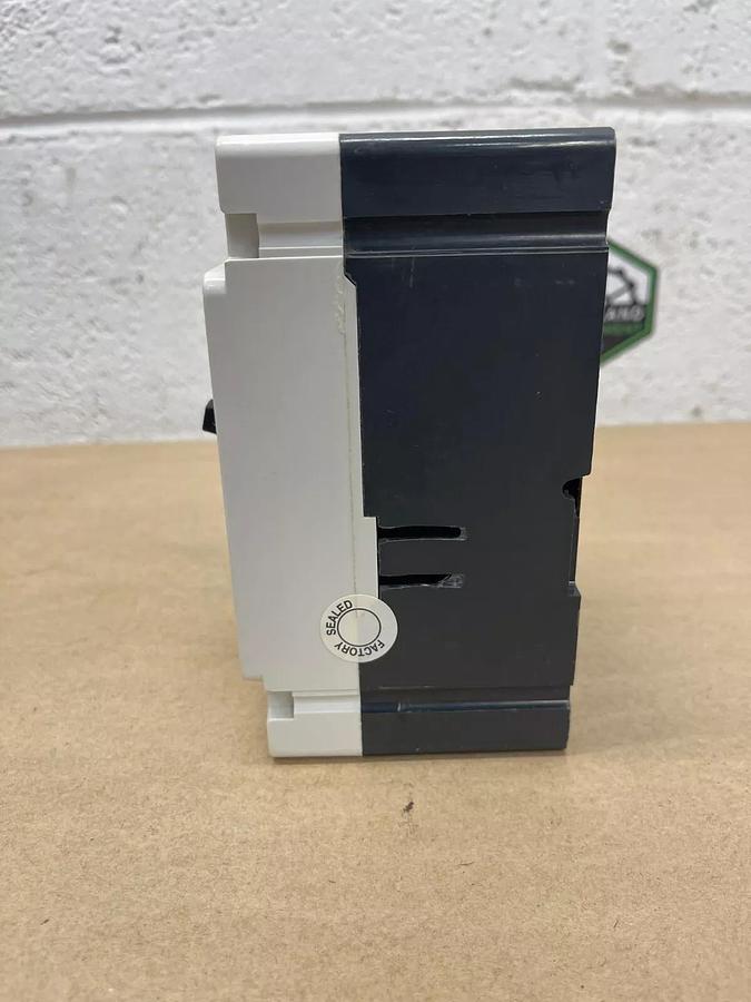 Used Eaton EHD3050 Ind Circuit Breaker Ser C, 3 Poles 50/60Hz 50A 480VAC/250VDC