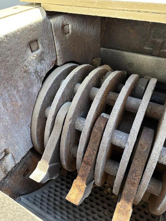 Used American Pulverizer Hammer Mill Model WS-40