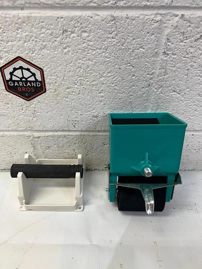 Used 3" Inch Paint Bucket Portable Handheld Glue Applicator MM3 Woodworking