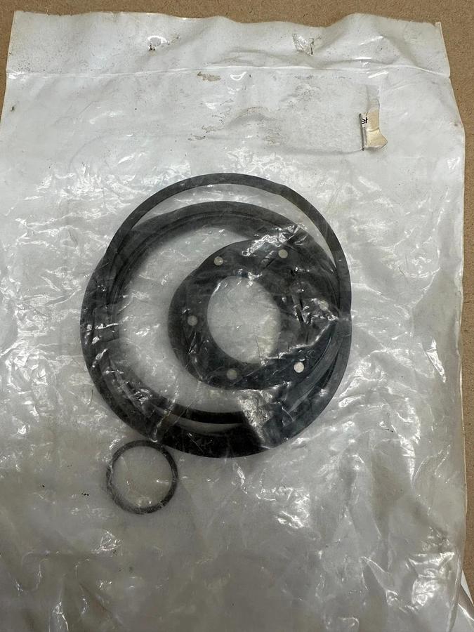 Used JLG 2901133 Seal Kit *FACTORY SEALED*