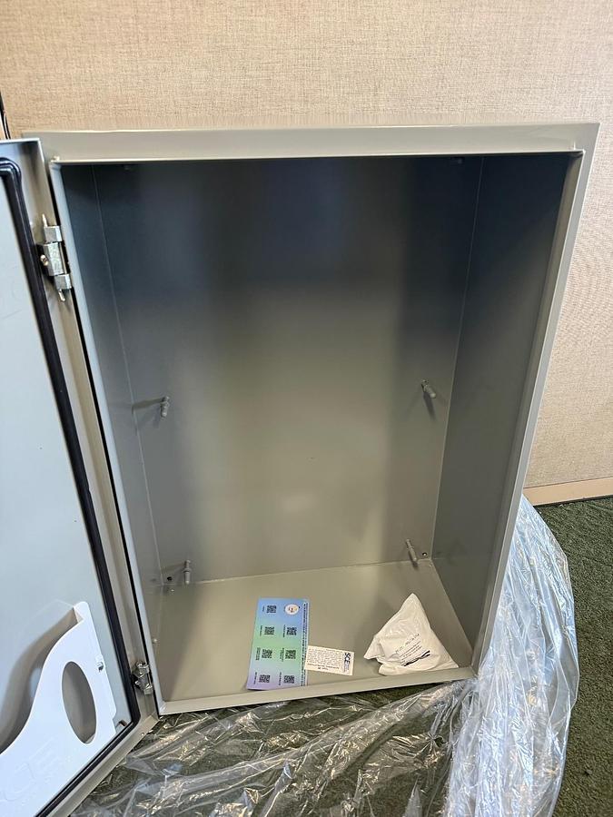 Used Saginaw Control SCE-36EL241ZLP Enclosure *NEW*