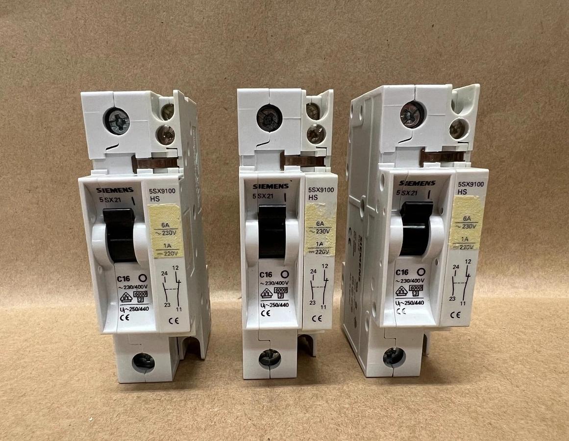 Used Siemens 5SX21 C16 230/400V Circuit Breaker 5SX9100HS Auxiliary Contact, Lot of 3