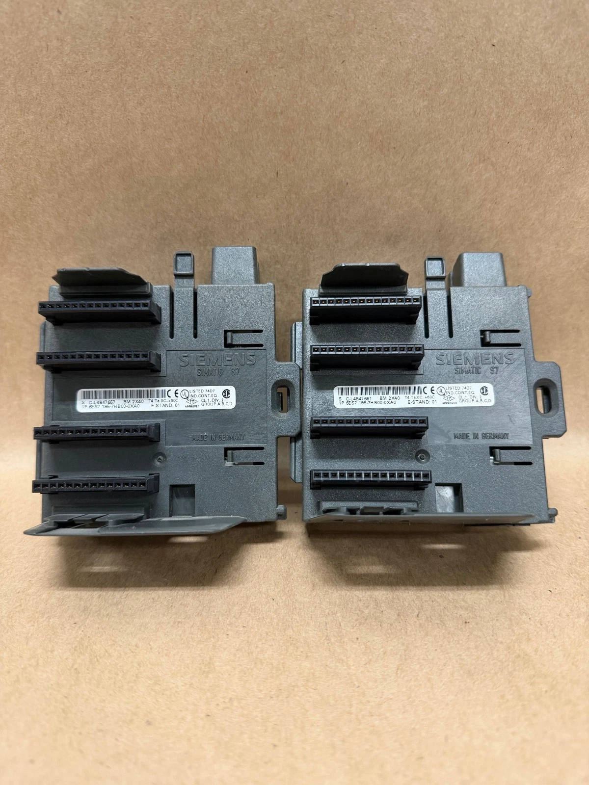 Used Siemens 195-7HB00-0XA0 SIMATIC S7 Bus Module - Lot of 2