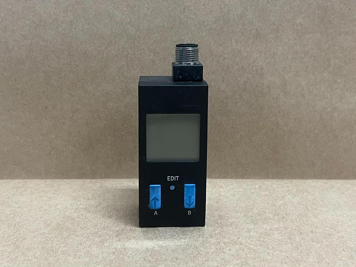 Used Festo SDE1-D10-G2-H18-C-P1-M12 0-10bar, 0-145 PSI Pressure Sensor