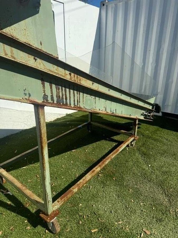 Used Incline Conveyor W:32” L:140” Magnetic Takeup Pulley, Crescent Belt