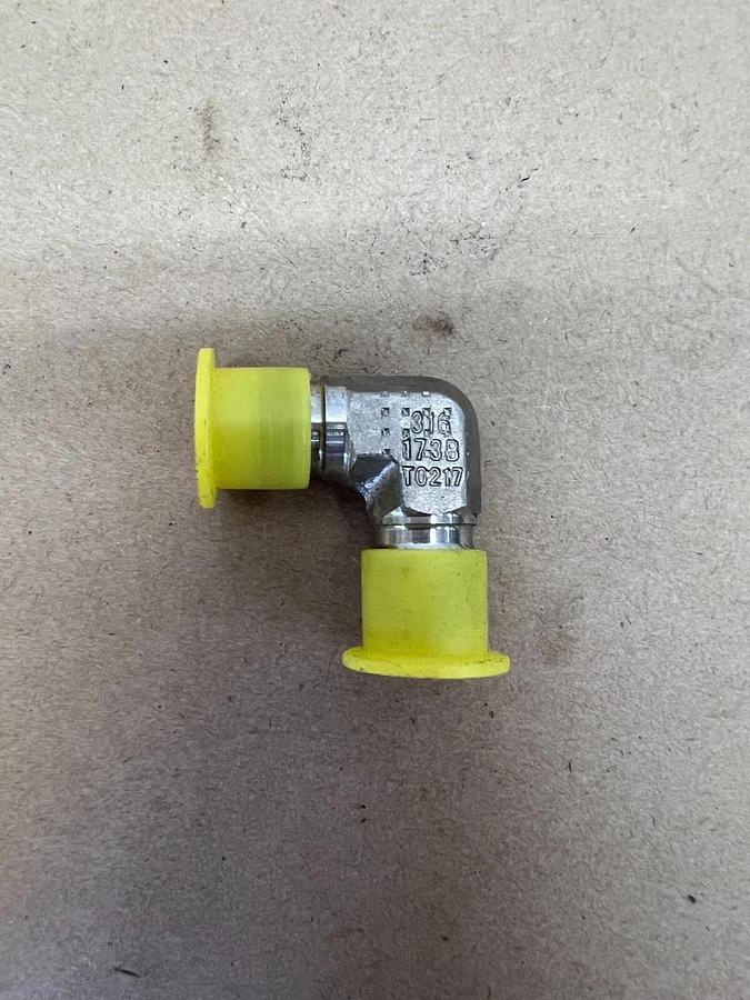 Used Parker 316 173B T0217 90 Degree Elbow Fitting - Lot of 3