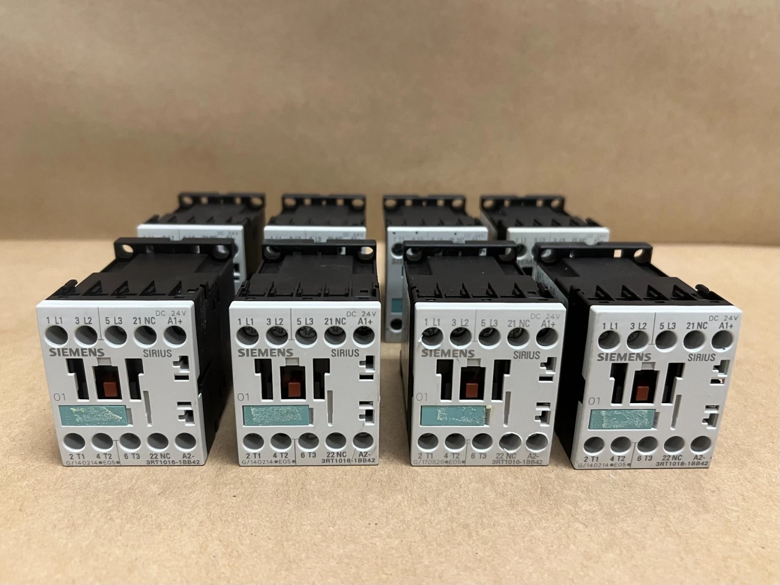 Used Siemens 3RT1016-1BB42 24VDC Coil, 3P, 9A Contactor - Lot of 8