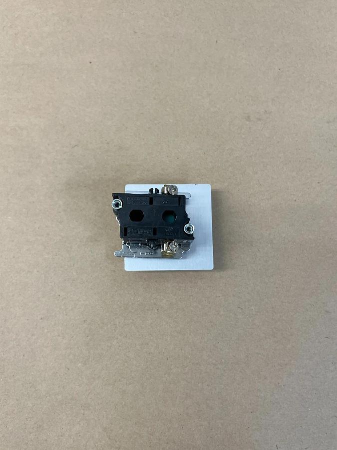 Used Cutler Hammer 10250T/91000T Yellow Push Button