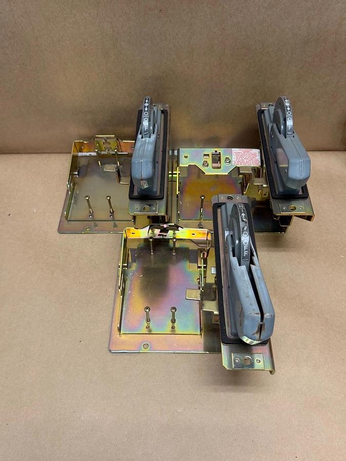 Used Allen Bradley 1494D-N40 Sliding Breaker Operating Mechanism
