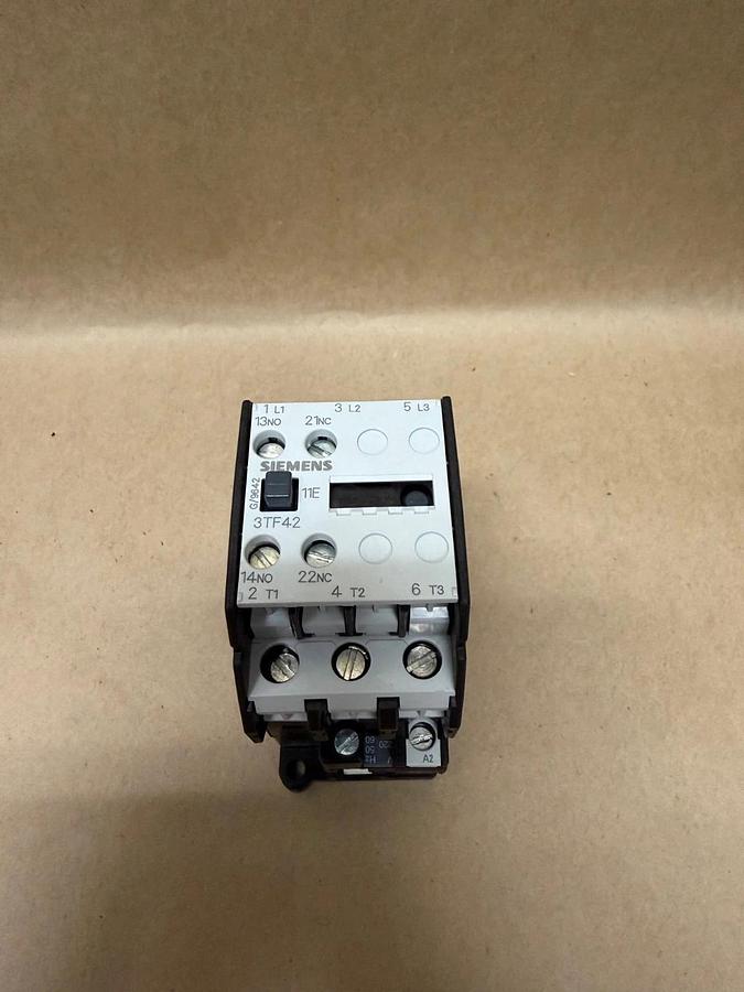 Used Siemens 3TF4211-0A Contactor
