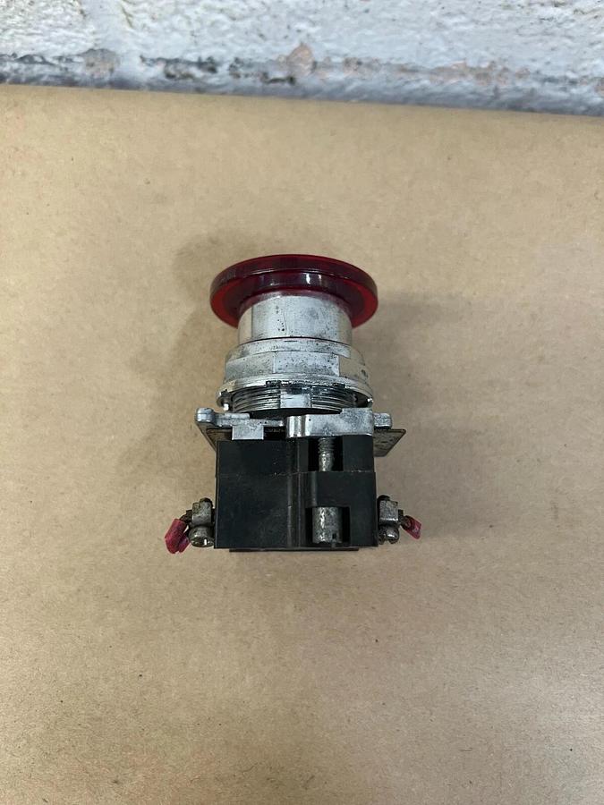 Used Cutler-Hammer 10250T/91000T Red Stop Button