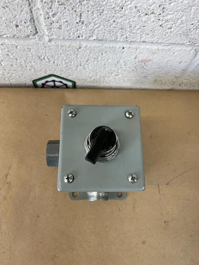 Used Rittal Electromate A-2180 Type 12/13 Enclosure w/ Selector Switch