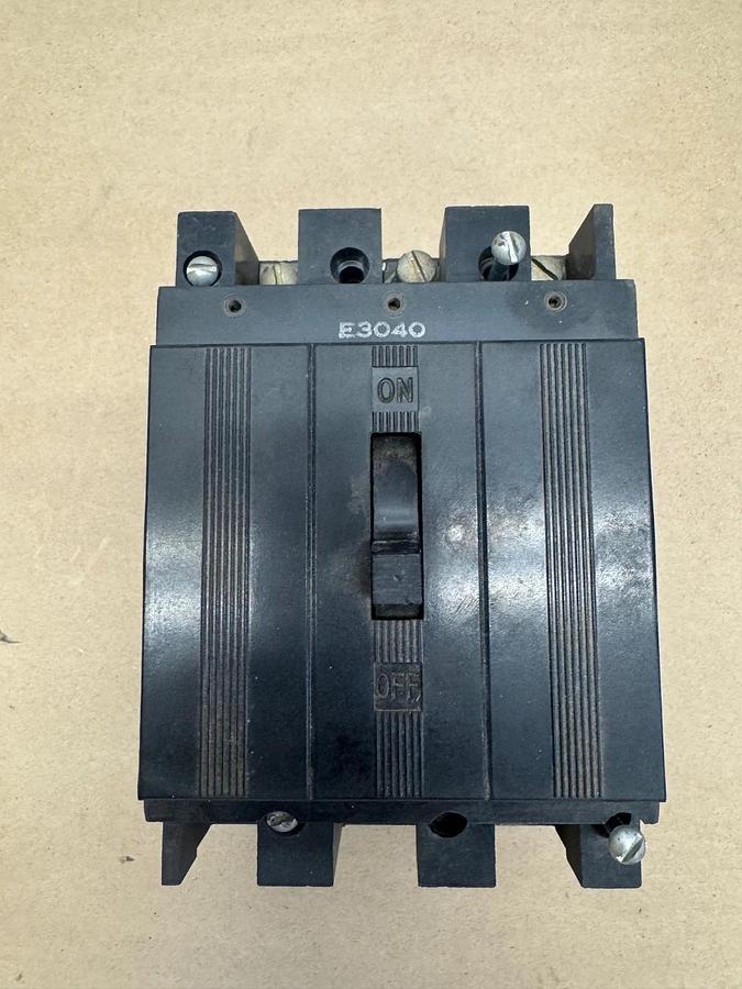 Used Westinghouse E3040 40A Circuit Breaker 40C