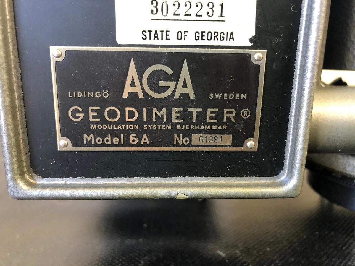 Used AGA Geodimeter Model 6A with Case