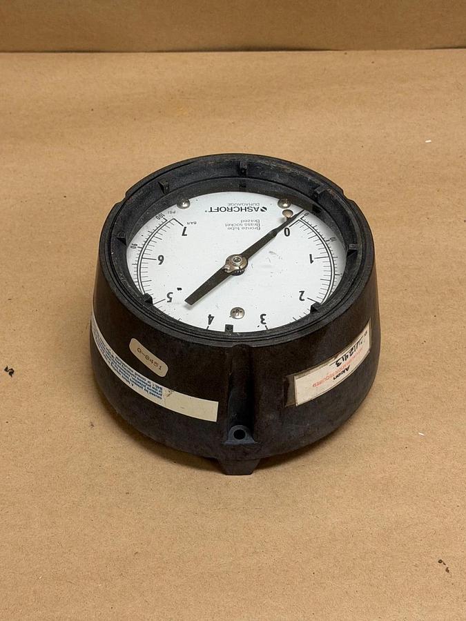 Used Ashcroft Q-8451 Duragauge 0-7 BAR Pressure Gauge