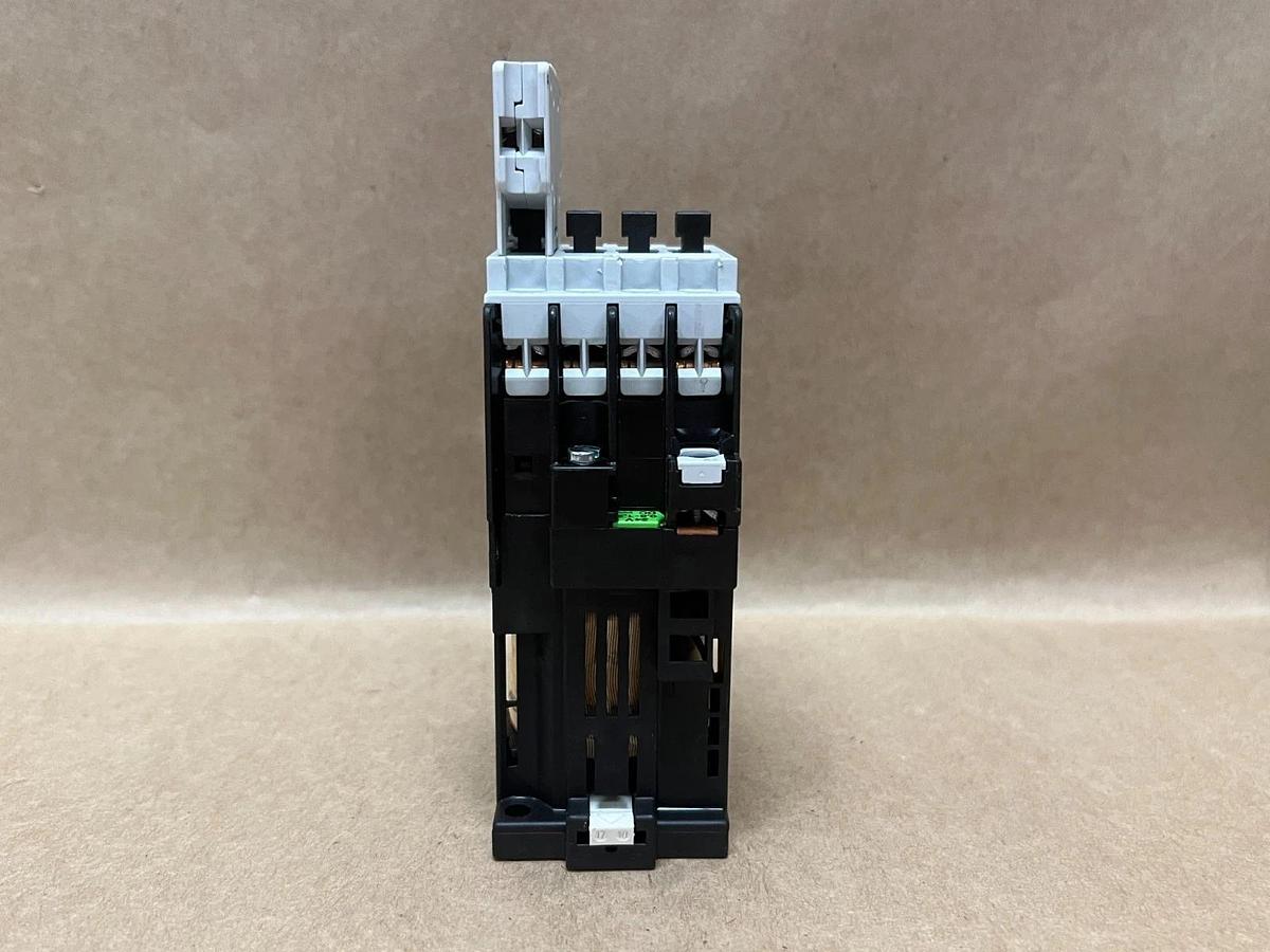Used Siemens 3TF3110-0B Contactor w/ 3TX4001-2A Contact Block