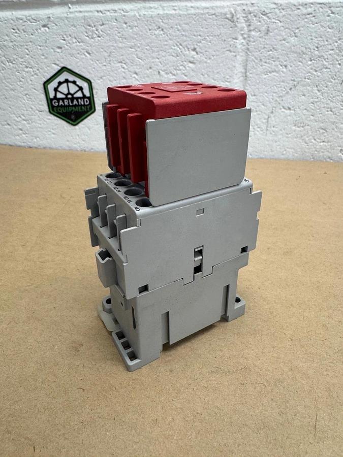 Used Allen Bradley 700-CF310* Ser A Control Relay 700S-CF620EJBC, 100S-F *NEW*