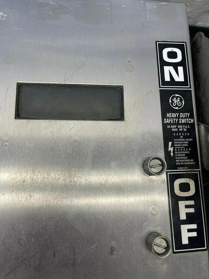 Used General Electric THN3361SSW, Heavy Duty Safety Switch, 30 Amp, 600 VAC, 3-pole
