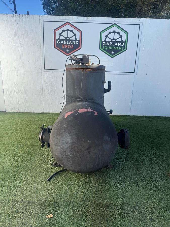 Used Silvian Industries 237225 315 Gallon Tank w/ Custom Fittings