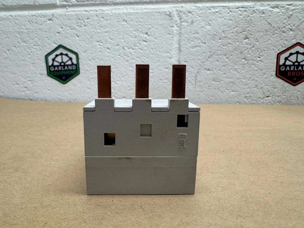 Eaton BK50/3-PKZ4-E Incoming Terminal (Lot of 7) *NEW*