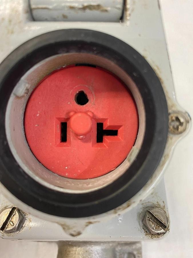 Used Appleton Electric Products 202314/90 Model B Receptacle Interlocked with Switch