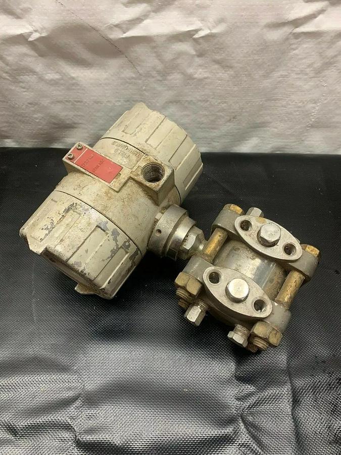 Used Bailey BC2321515 Series 10 Differential Pressure Transmitter 3600 psi 30” H2O