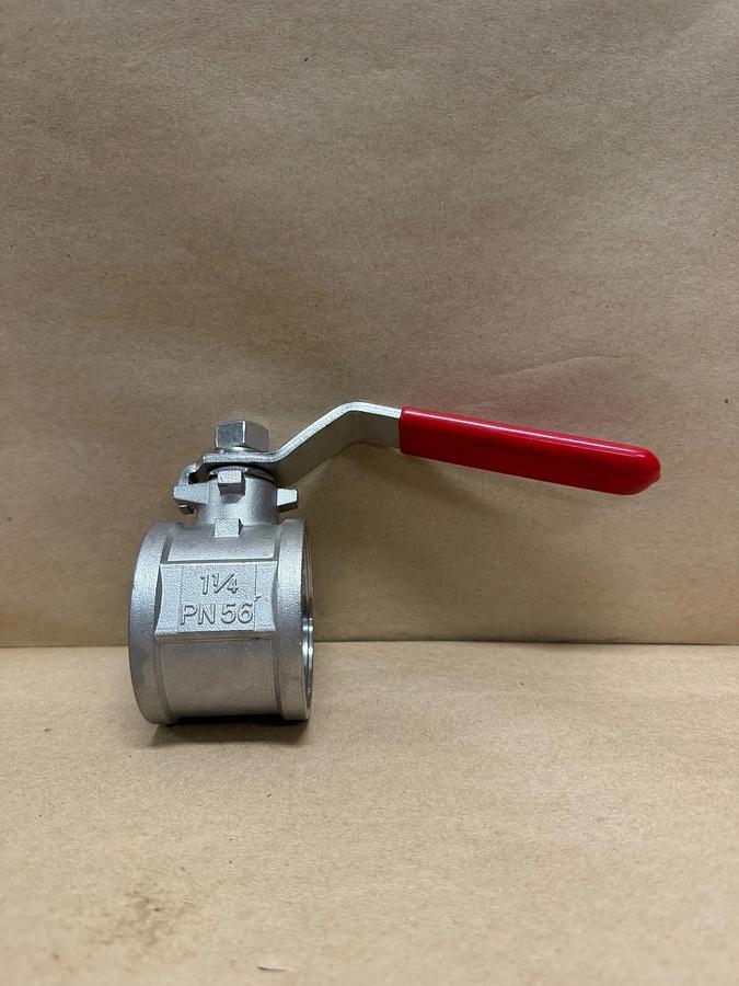 Used 1-1/4" Stainless Steel PN56 Threaded Full-Port Ball Valve (1.4401 SS)