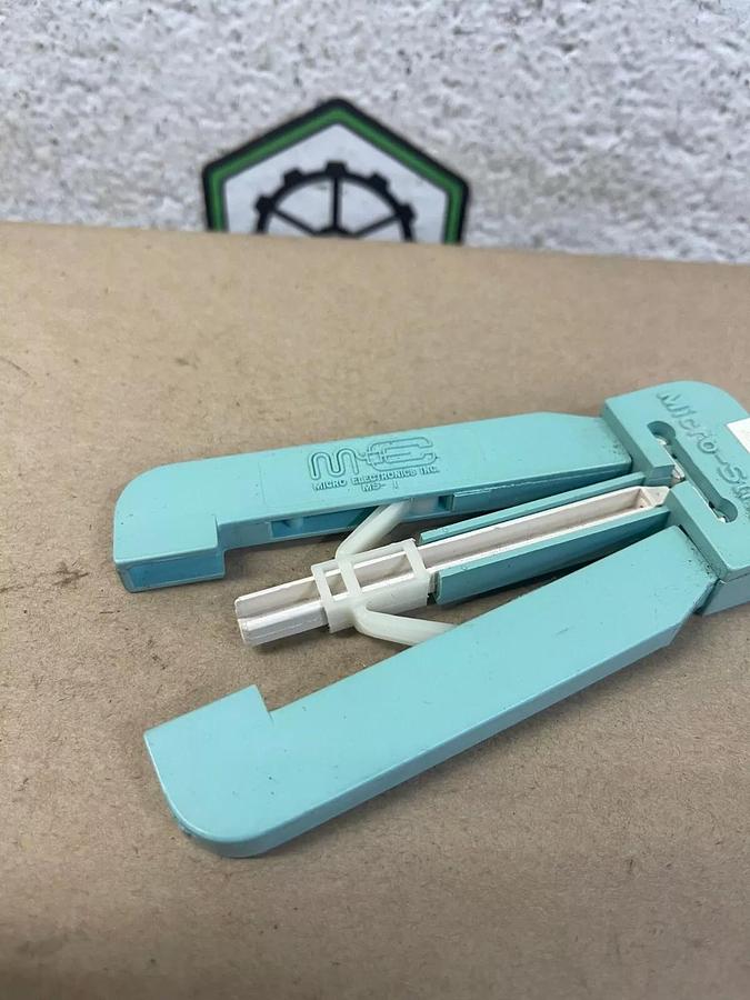 Used Micro Electronics MS-1 Micro-Strip Fiber Optics Precision Stripper .012