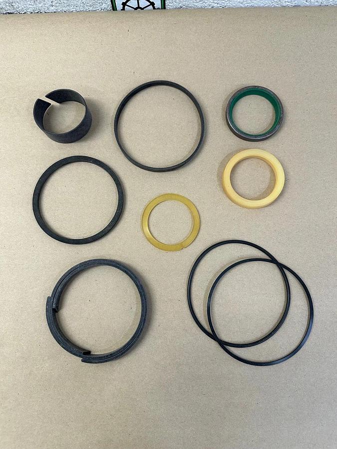 Case 1543273C1 Hydraulic Cylinder Seal Kit *NEW*