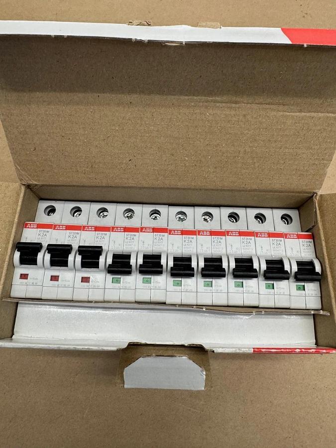 Used ABB ST201M-K2 Single Pole Circuit Breaker, Qty 10 *NEW*