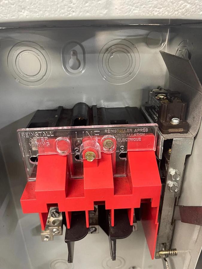 Used Eaton Cutler-Hammer DH361UGK , 30 A, Non-fused Safety Switch