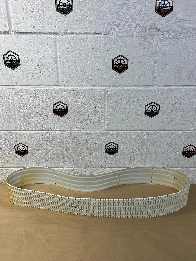 Used Belting 11 R06483 (White)