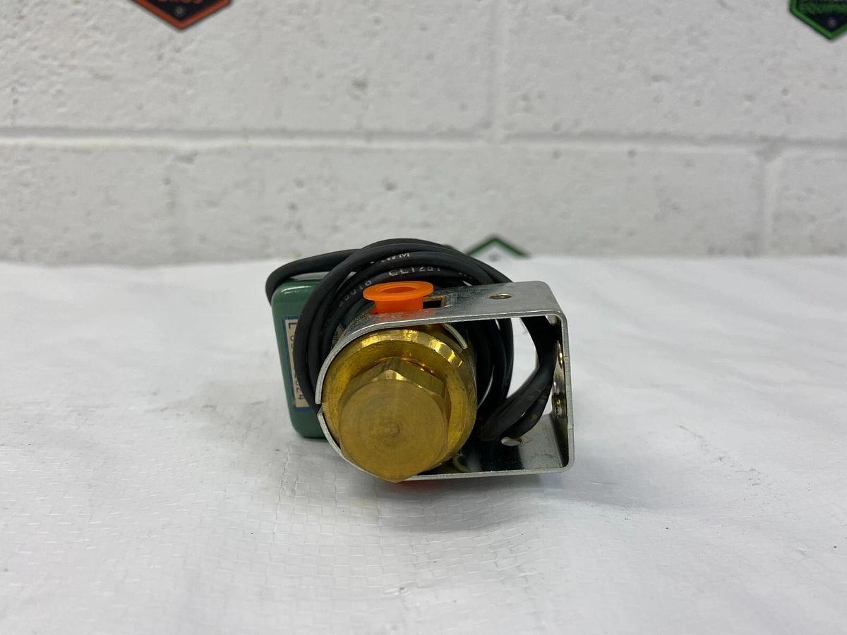 Used ASCO 8262D93 Solenoid and Air Operated 2,3, and 4 Way Valves