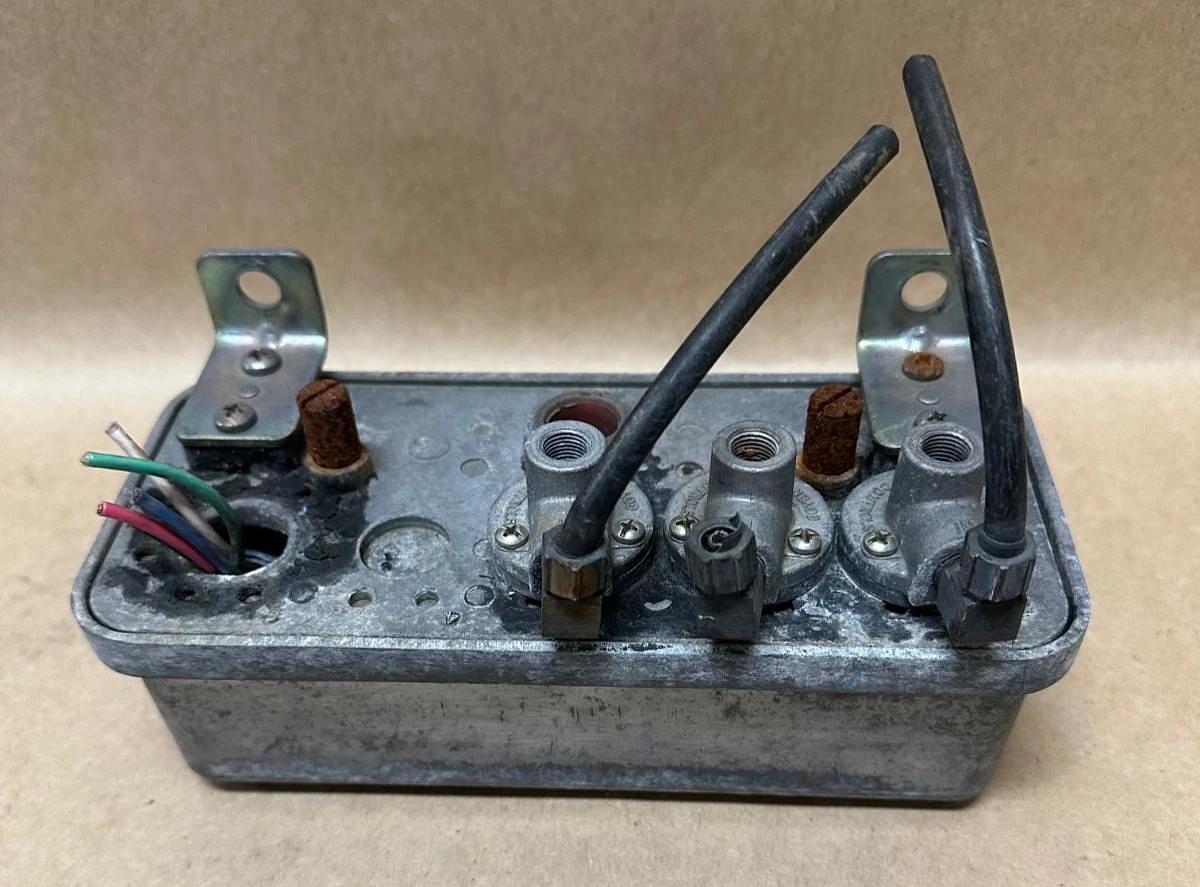 Used Goyen RCAB-5V Watertight Enclosure 22 Watts, 100/120V