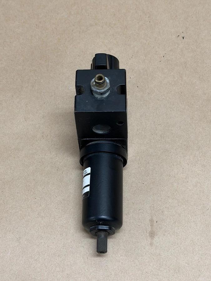 Used Watts B35-02DHC Pneumatic Filter/ Regulator