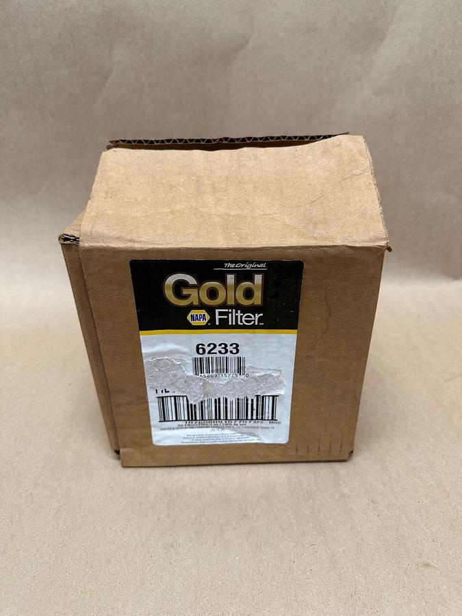 Used NAPA 6233 Gold Air Filter *NEW*
